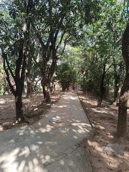 Área externa da Clínica Terra Nova, em Santa Luzia - MG